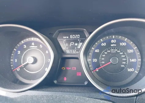 2016 Hyundai Elantra Se z USA, uszkodzony, nr VIN 5NPDH4AE8GH752652